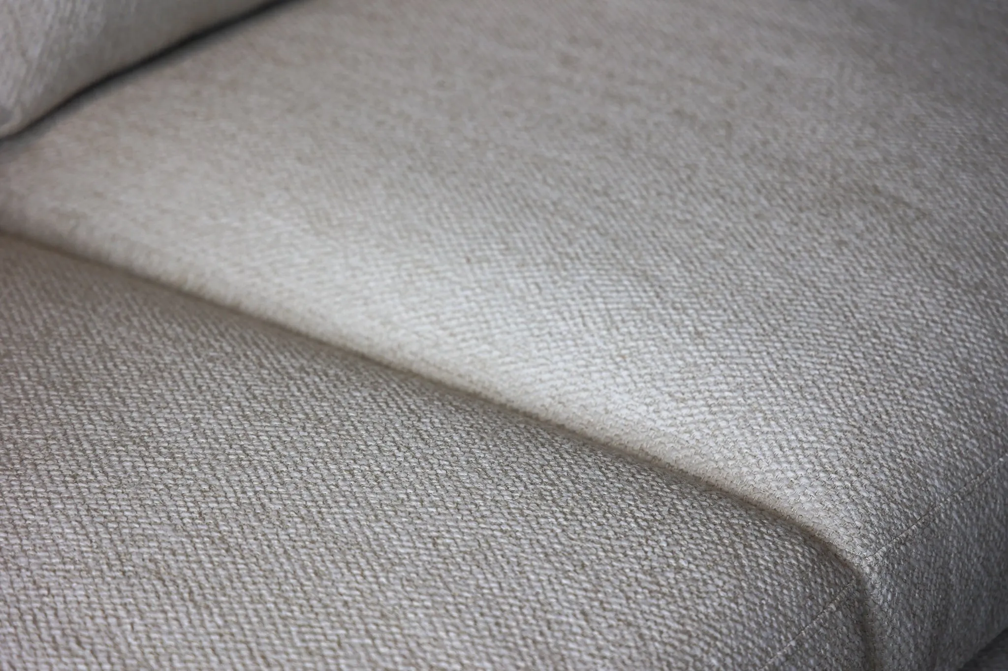 Allure Dreamy Sofa