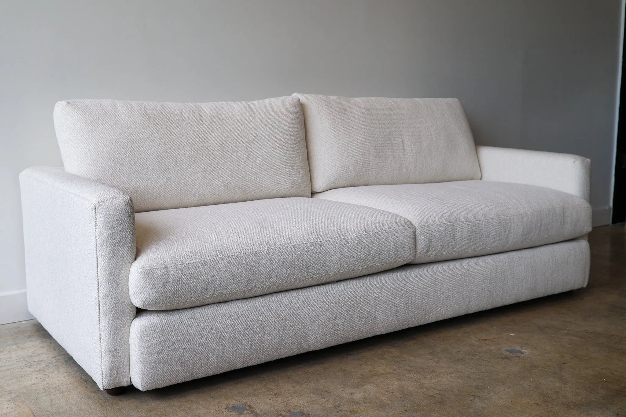 Allure Dreamy Sofa