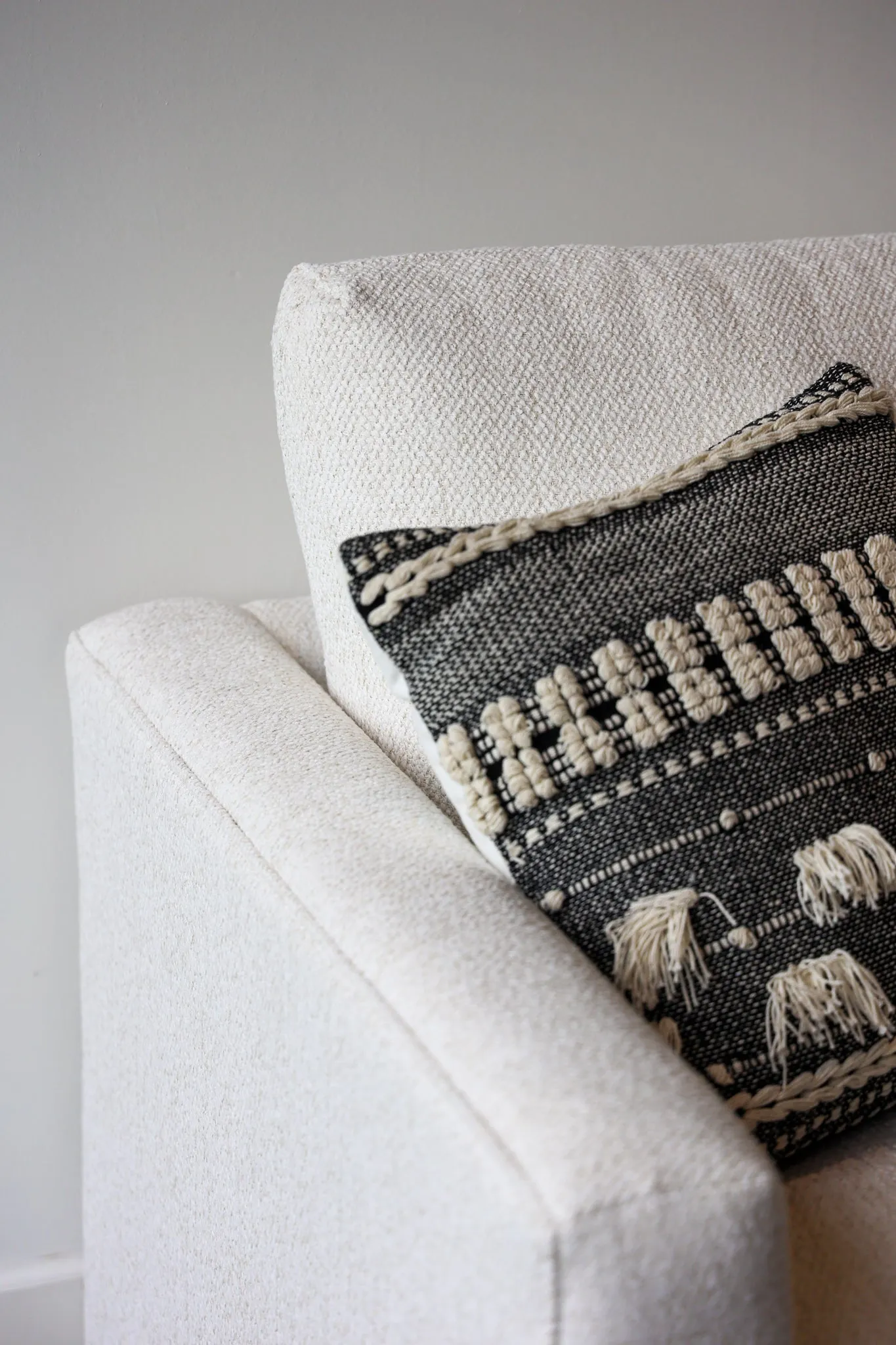 Allure Dreamy Sofa