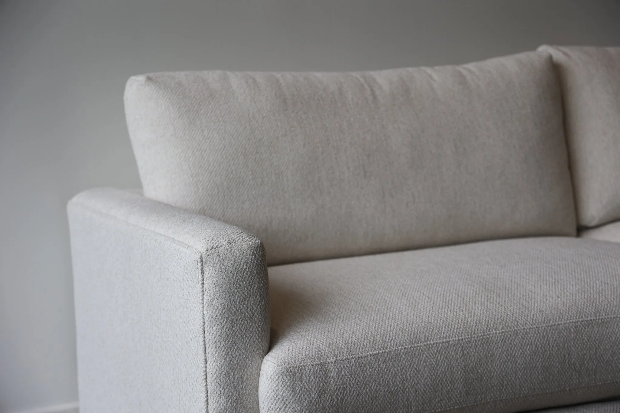 Allure Dreamy Sofa