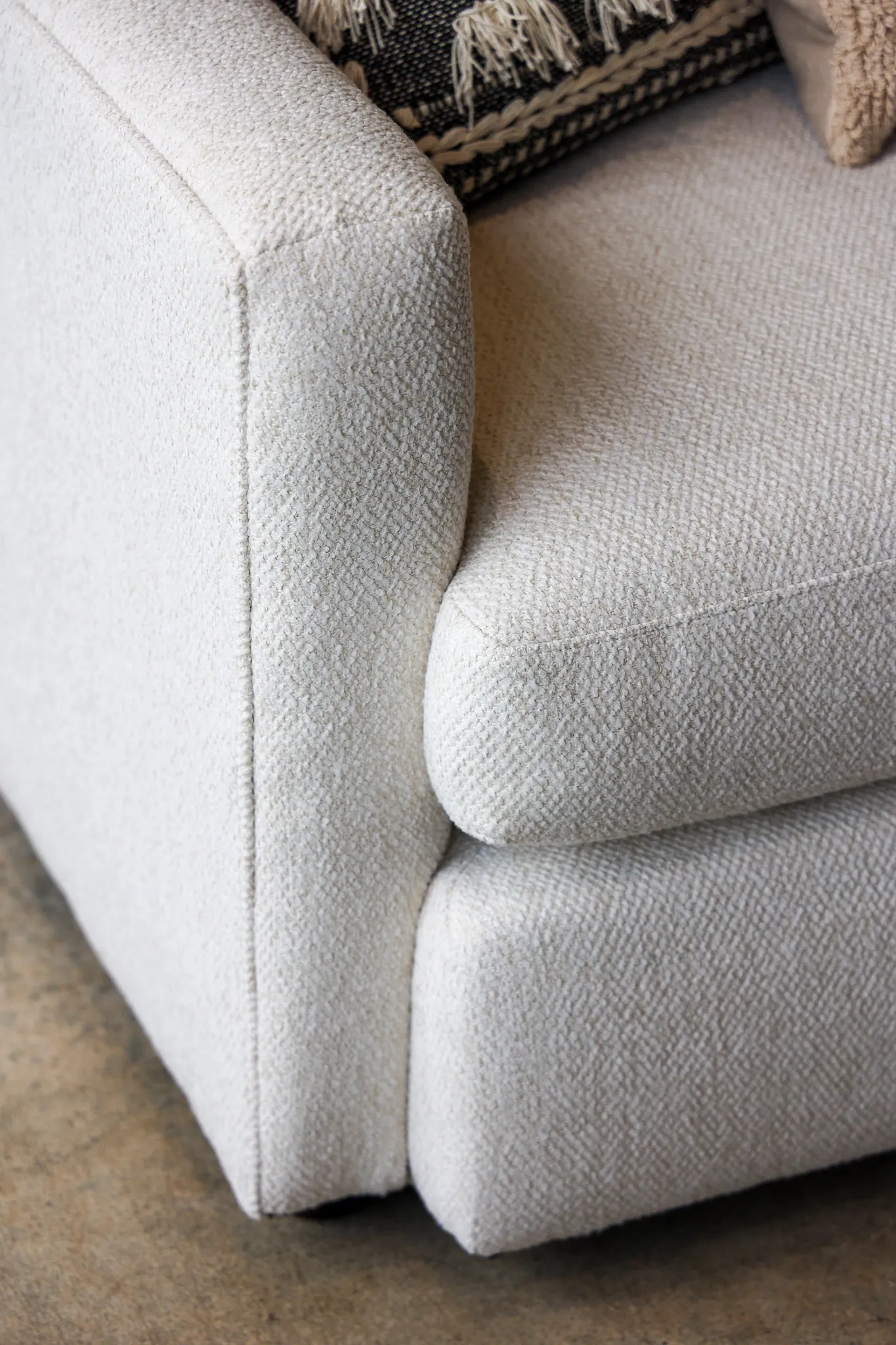Allure Dreamy Sofa
