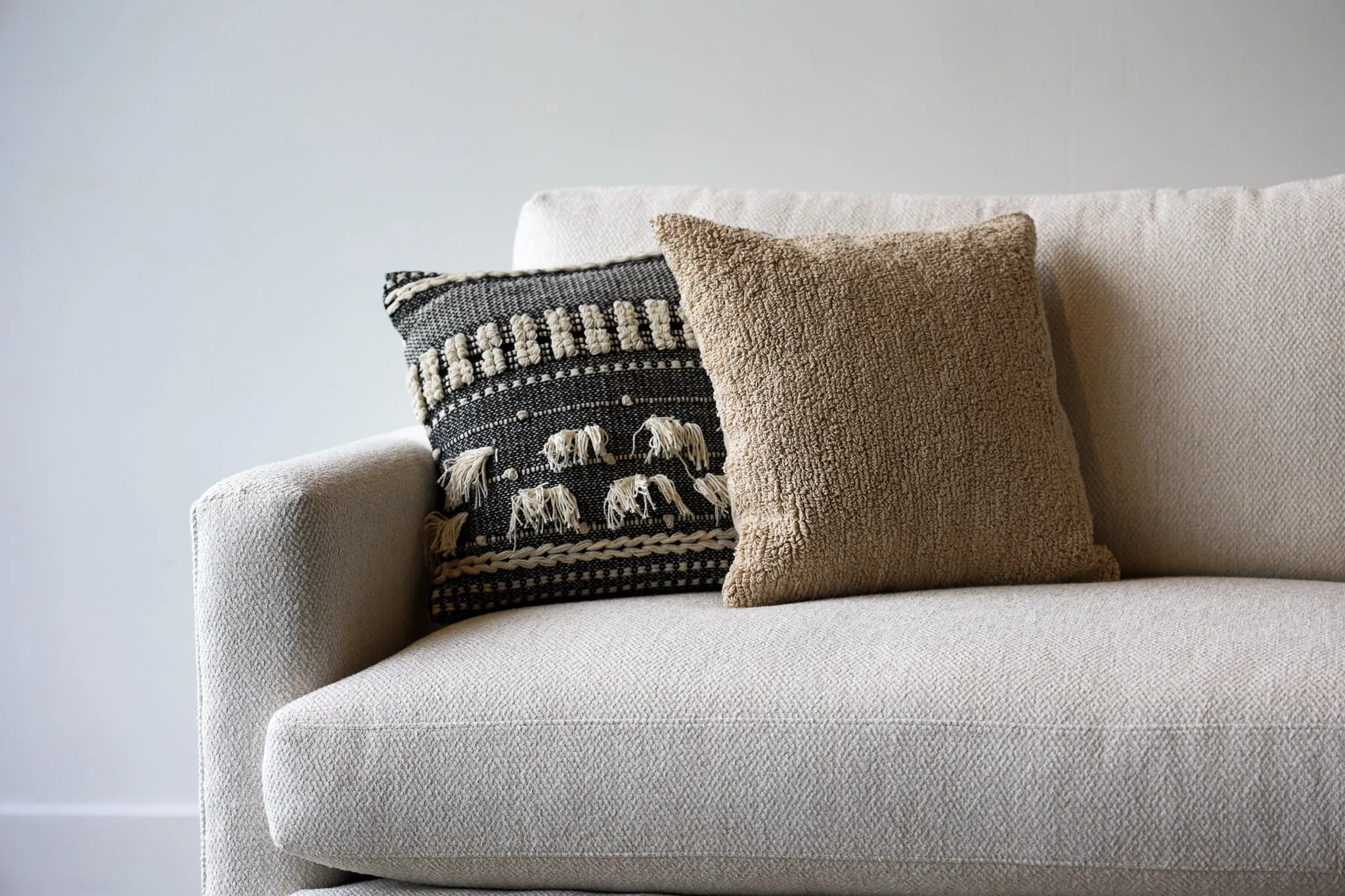 Allure Dreamy Sofa