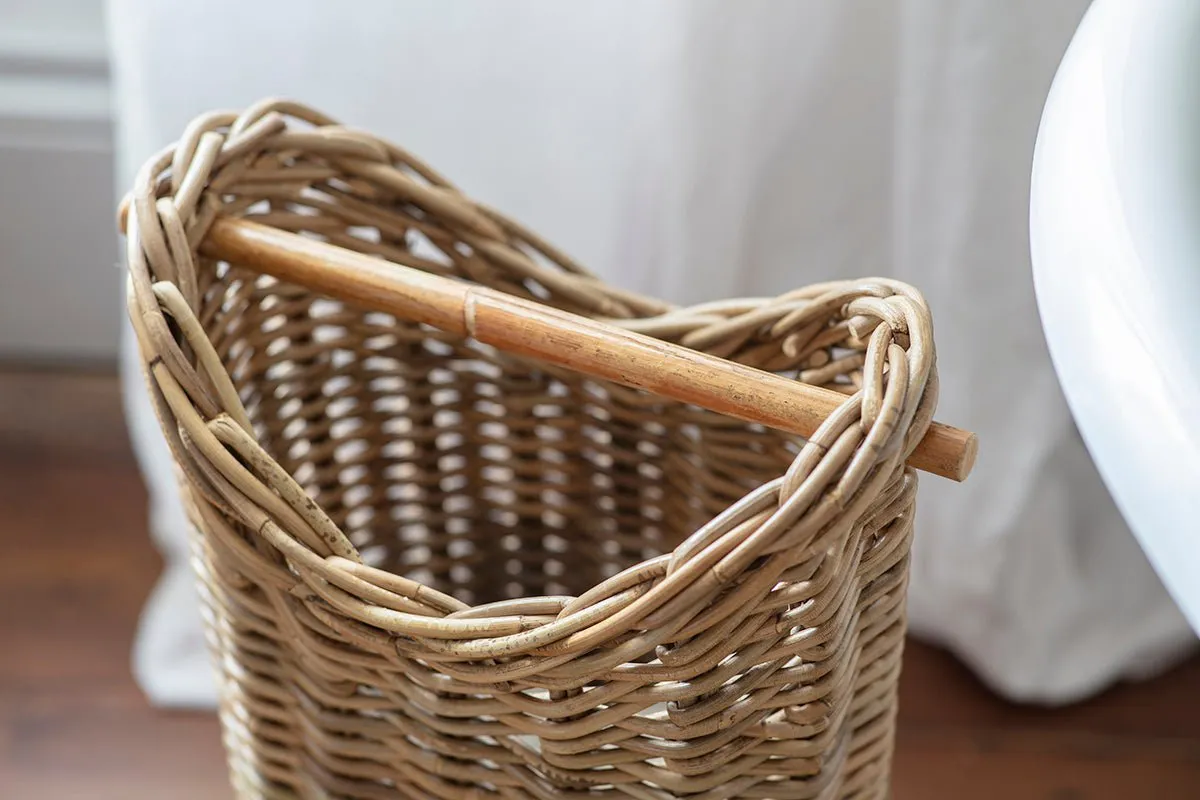 Amandi Toilet Roll Holder