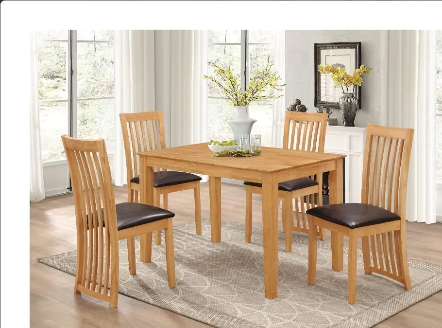 Atlanta Dining Set - Modern Table   4 Comfortable Atlanta Chairs