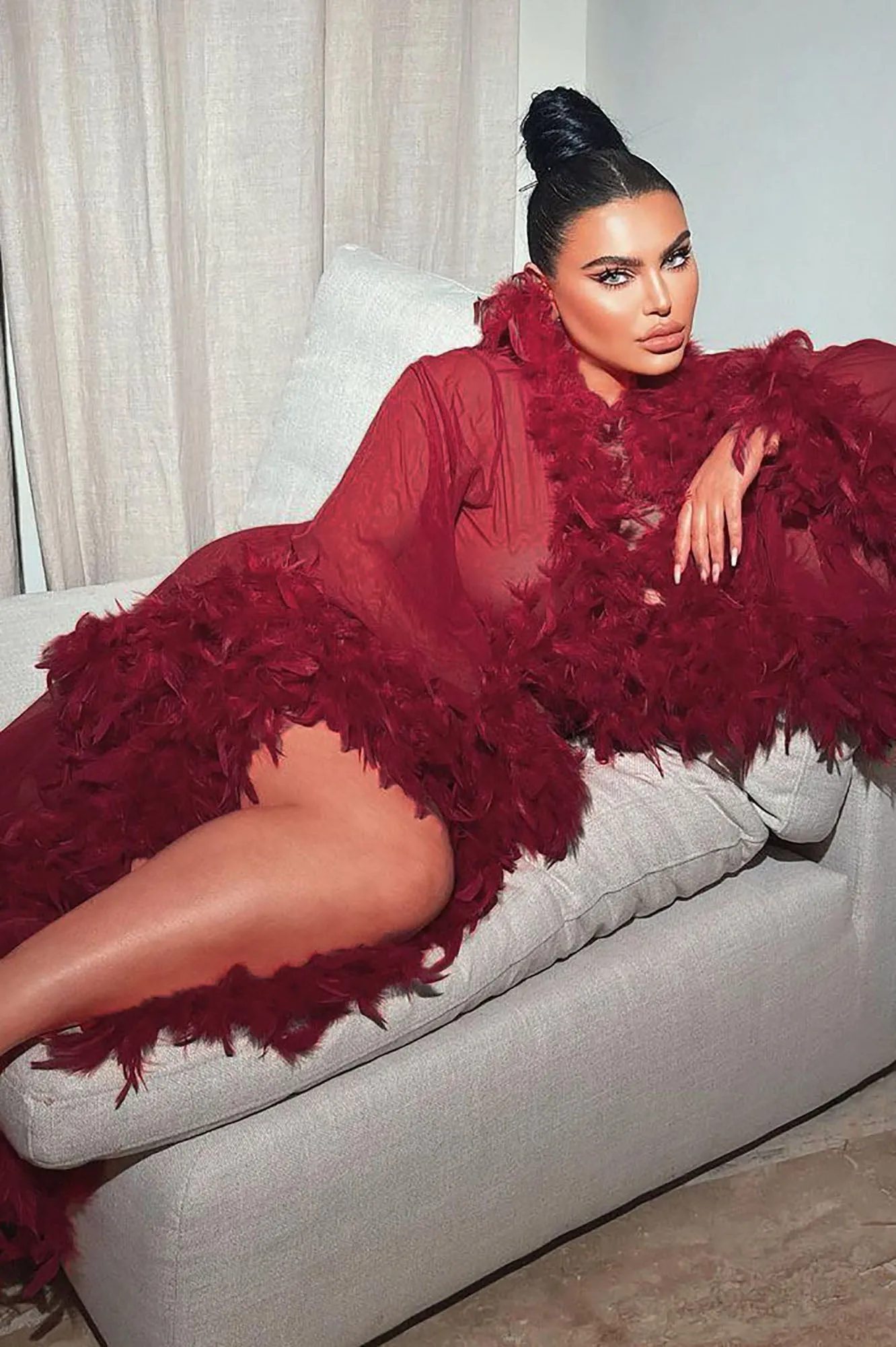 Bedroom Eyes Robe - Wine