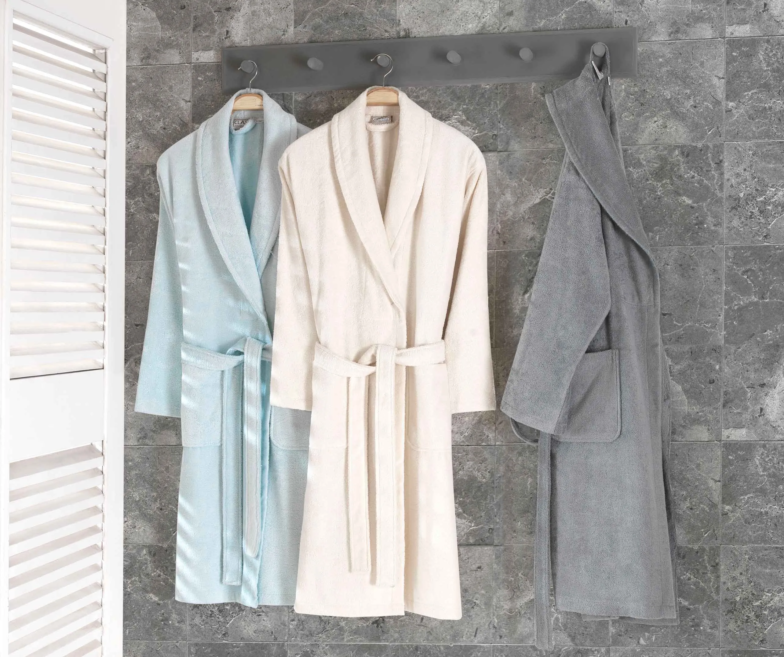 Buckingham Collection Bamboo Bathrobe - Ecru