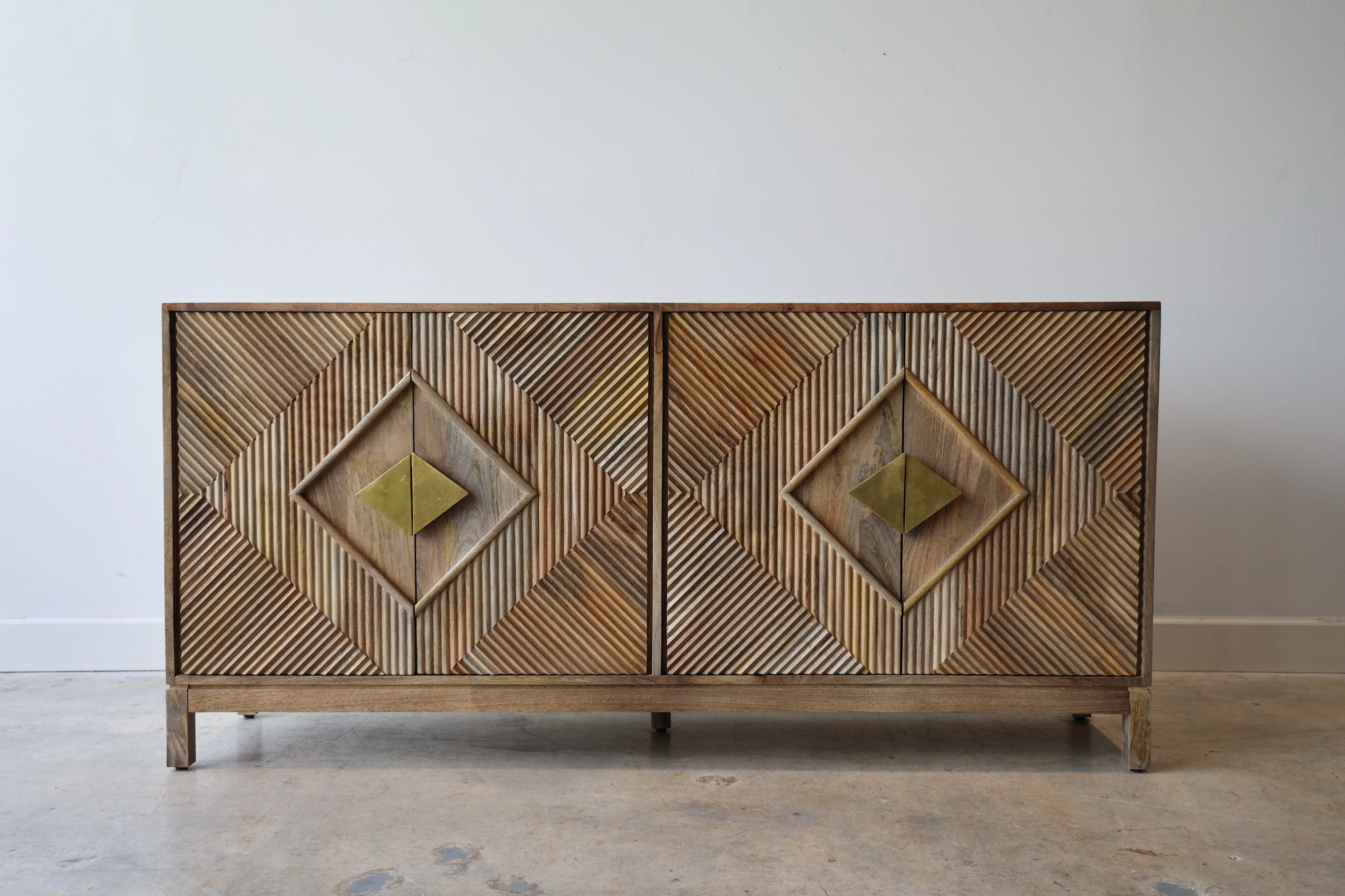 De La Rosa Credenza
