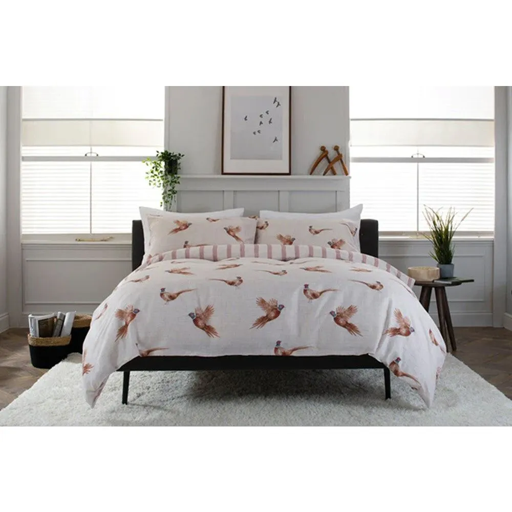 Deyongs 200cm White Feathered Friends Double Duvet Set