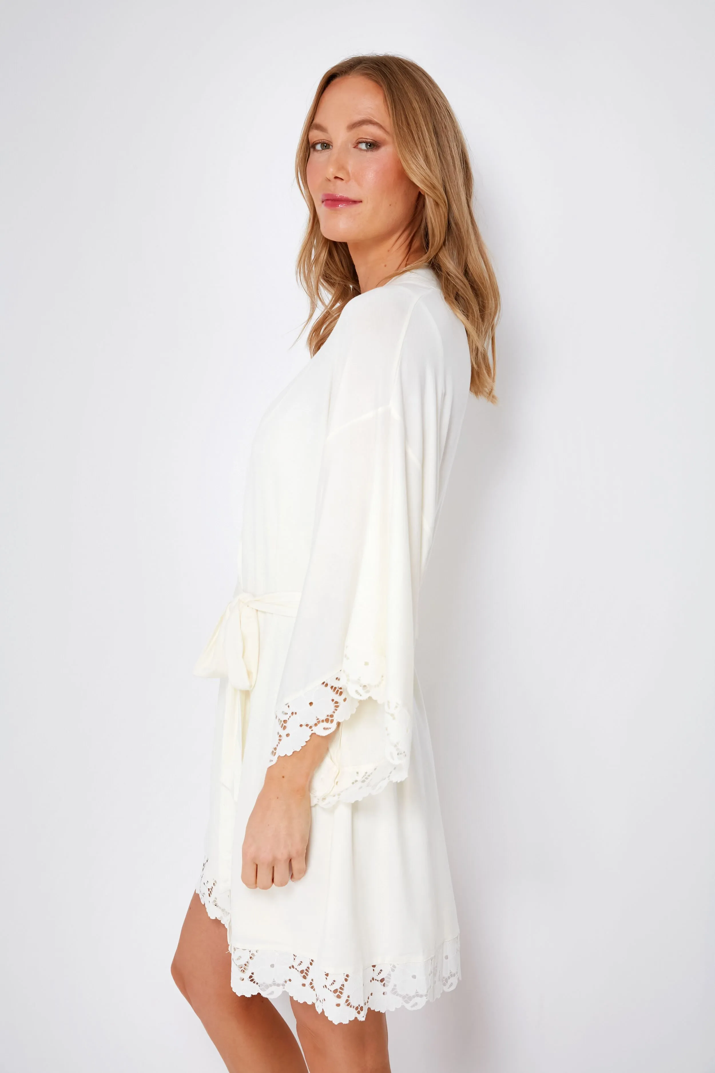 Ivory Naya Mademoiselle Kimono