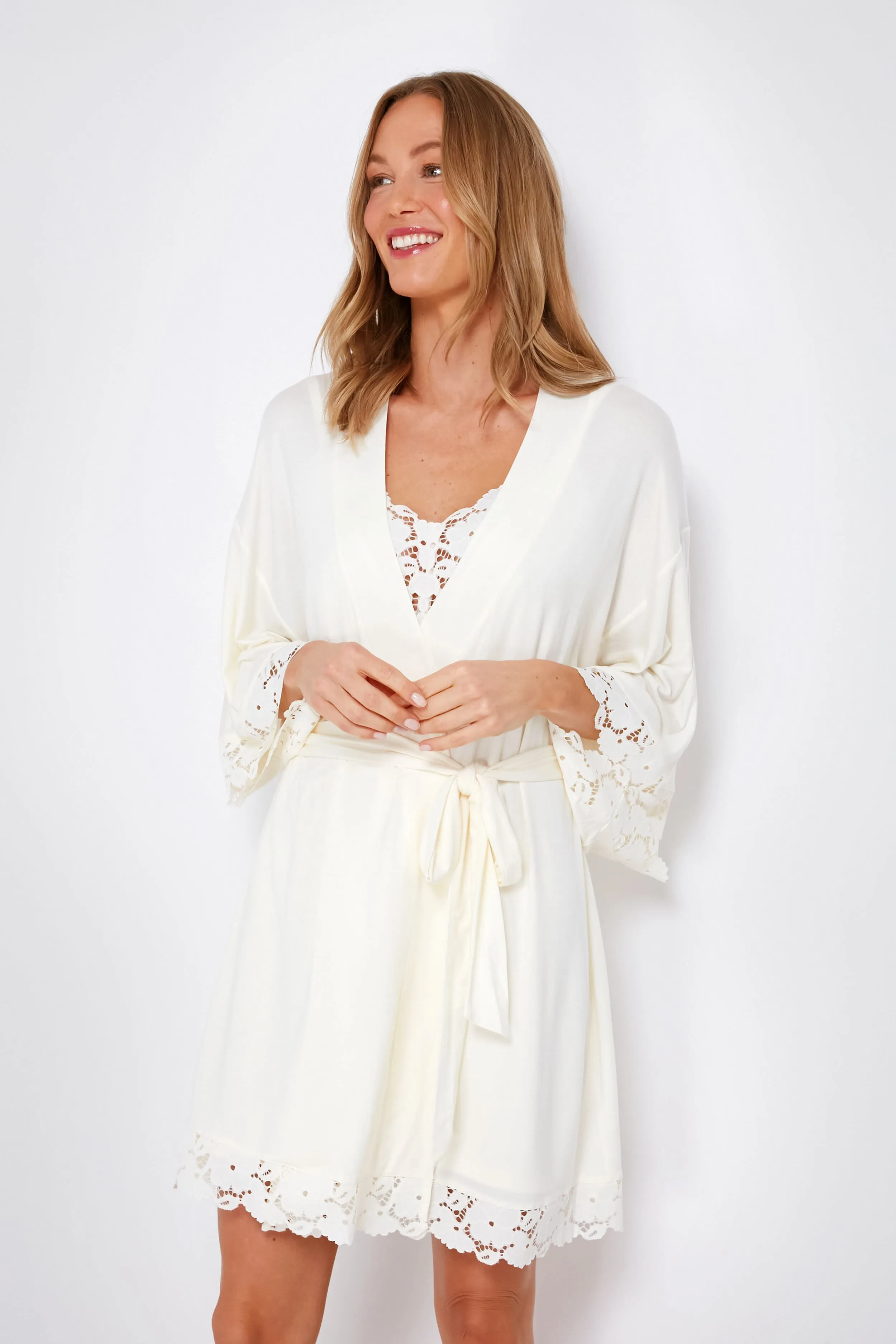 Ivory Naya Mademoiselle Kimono