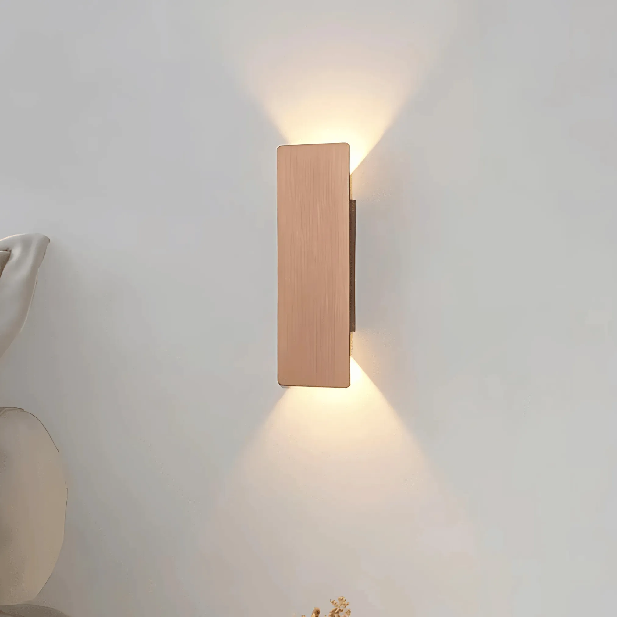 Moss - Wall Lamp Sleek LED Lighting