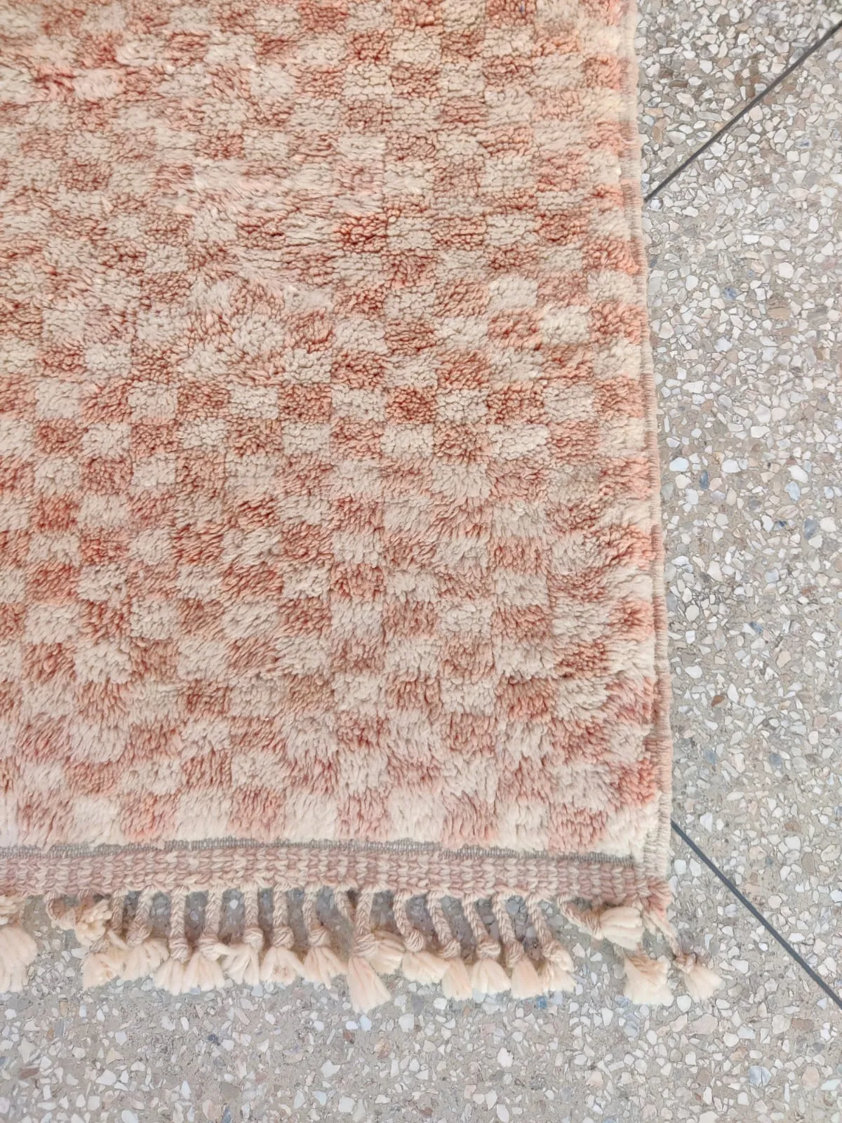 MRIRT BENI OURAIN RUG “Checkered Series” Salmon