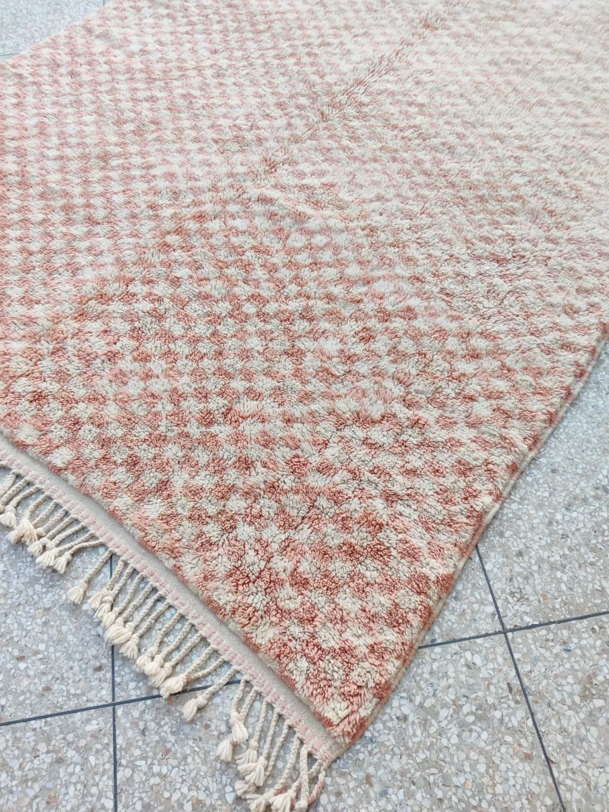 MRIRT BENI OURAIN RUG “Checkered Series” Salmon