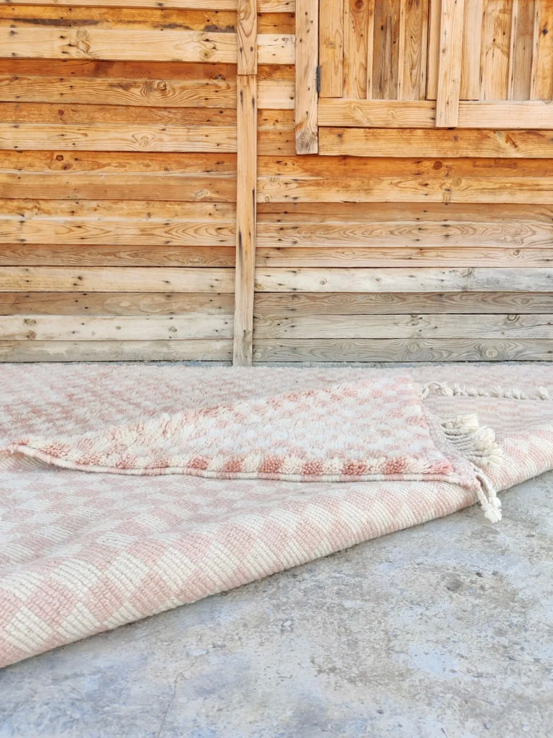 MRIRT BENI OURAIN RUG “Checkered Series” Salmon