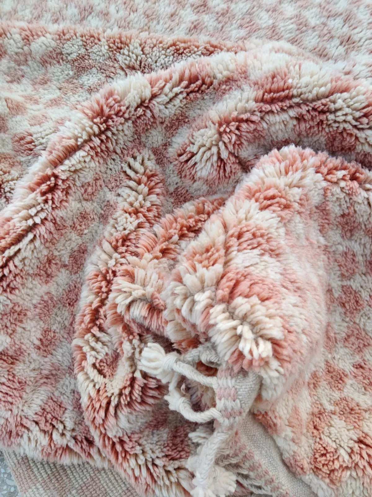 MRIRT BENI OURAIN RUG “Checkered Series” Salmon