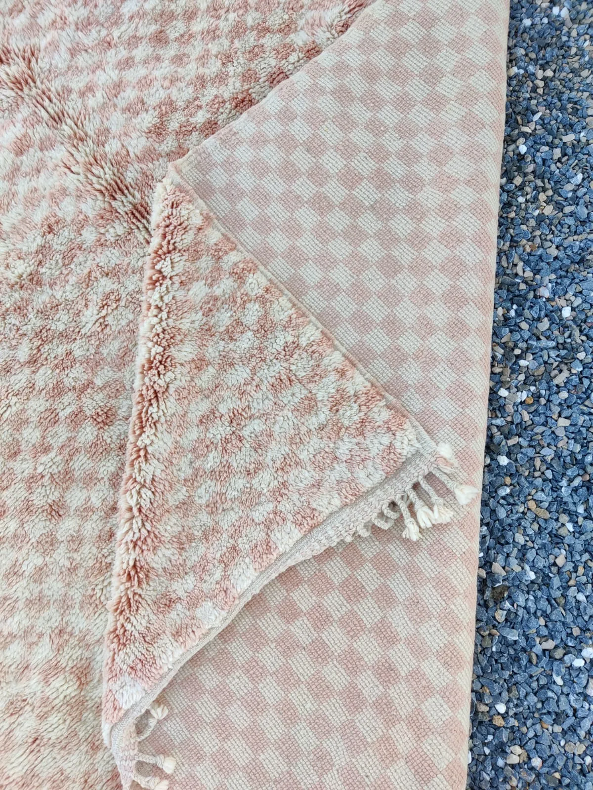 MRIRT BENI OURAIN RUG “Checkered Series” Salmon