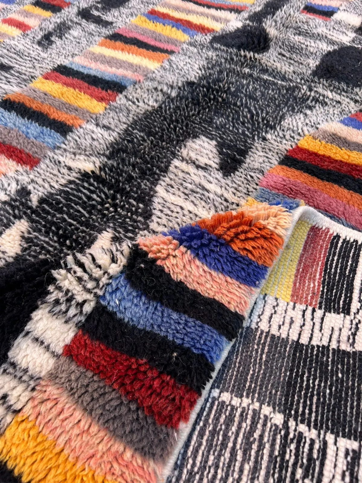 Mrirt Beni Ourain Rug “SUMMER” 8’ 7” x 5’ 9”