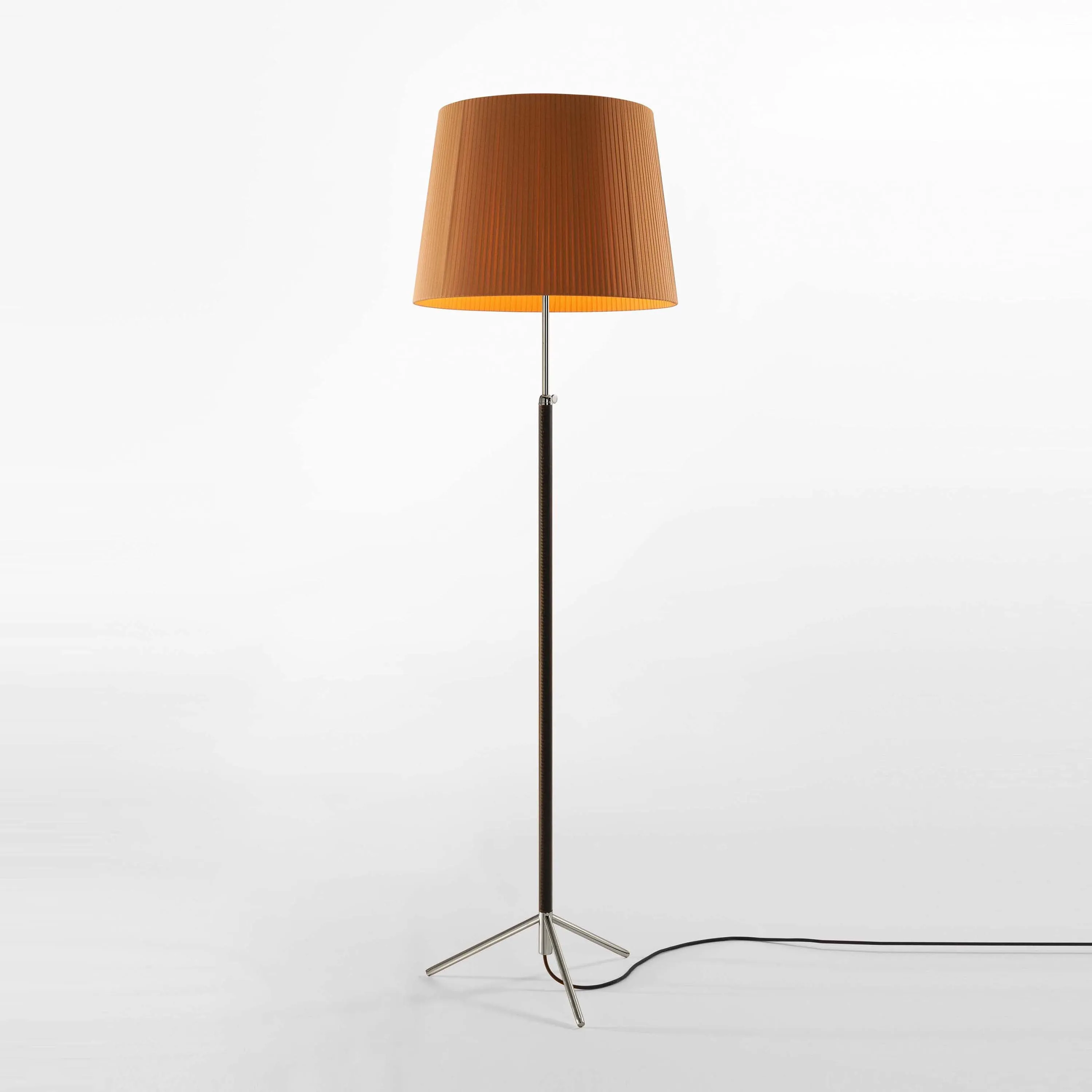 Pie De Salon Floor Lamp
