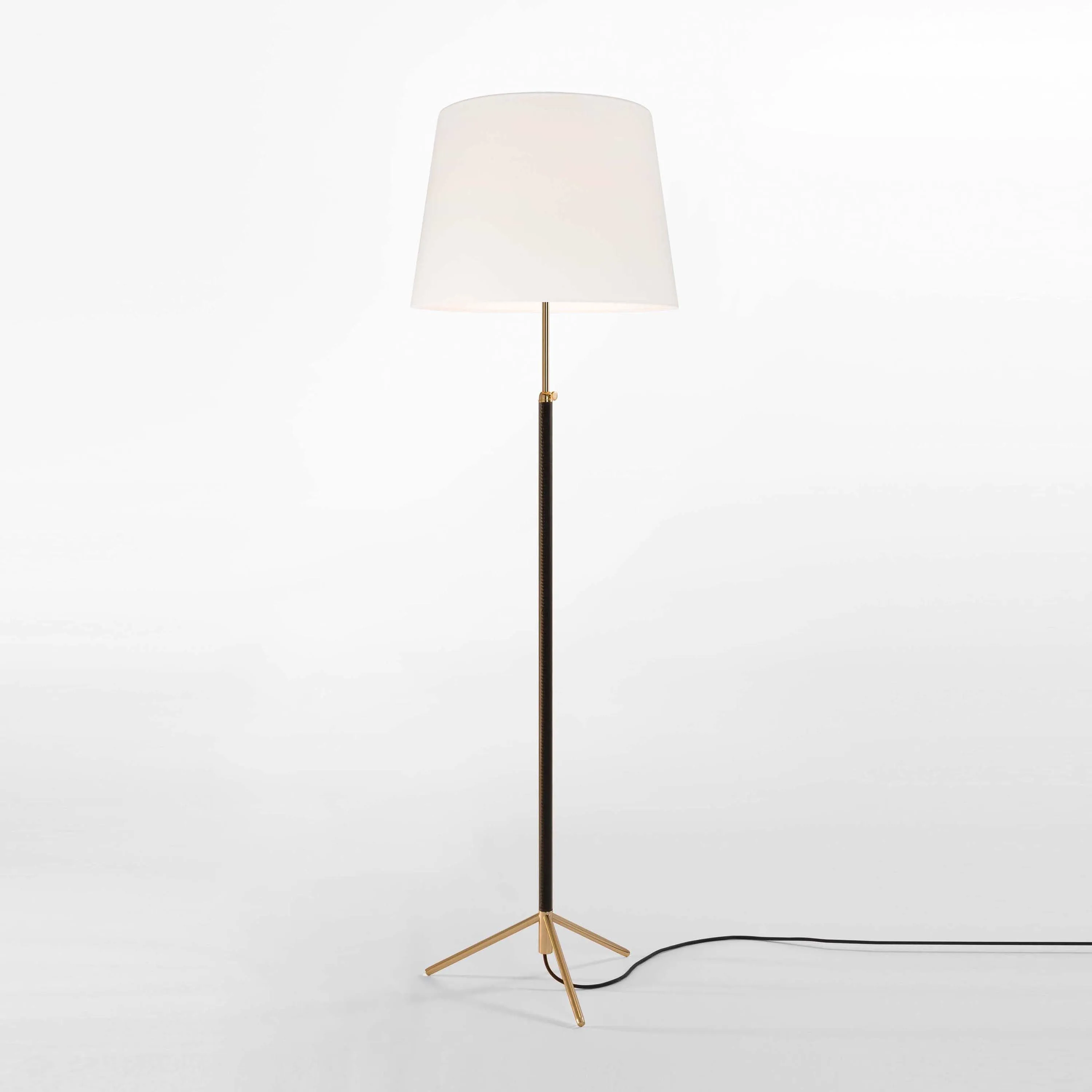 Pie De Salon Floor Lamp