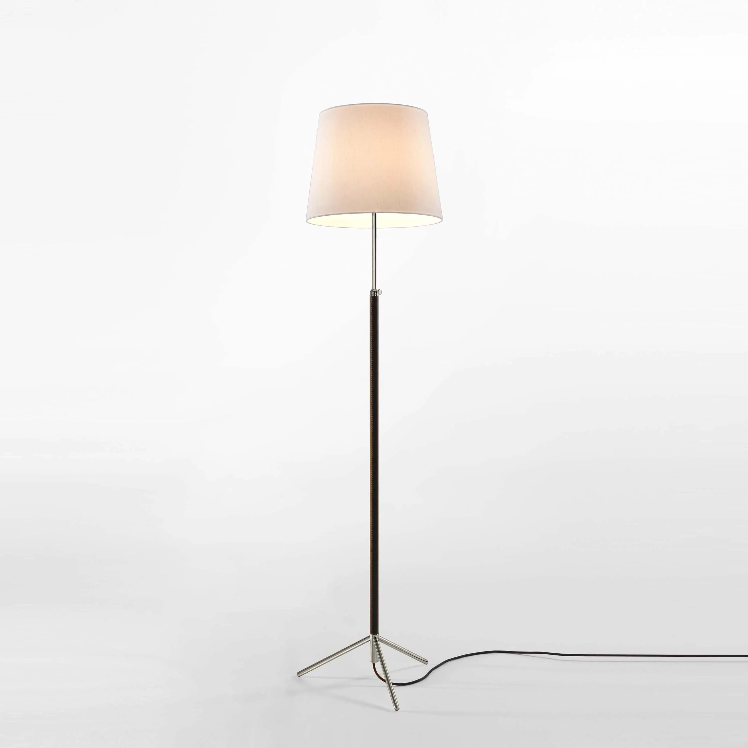 Pie De Salon Floor Lamp