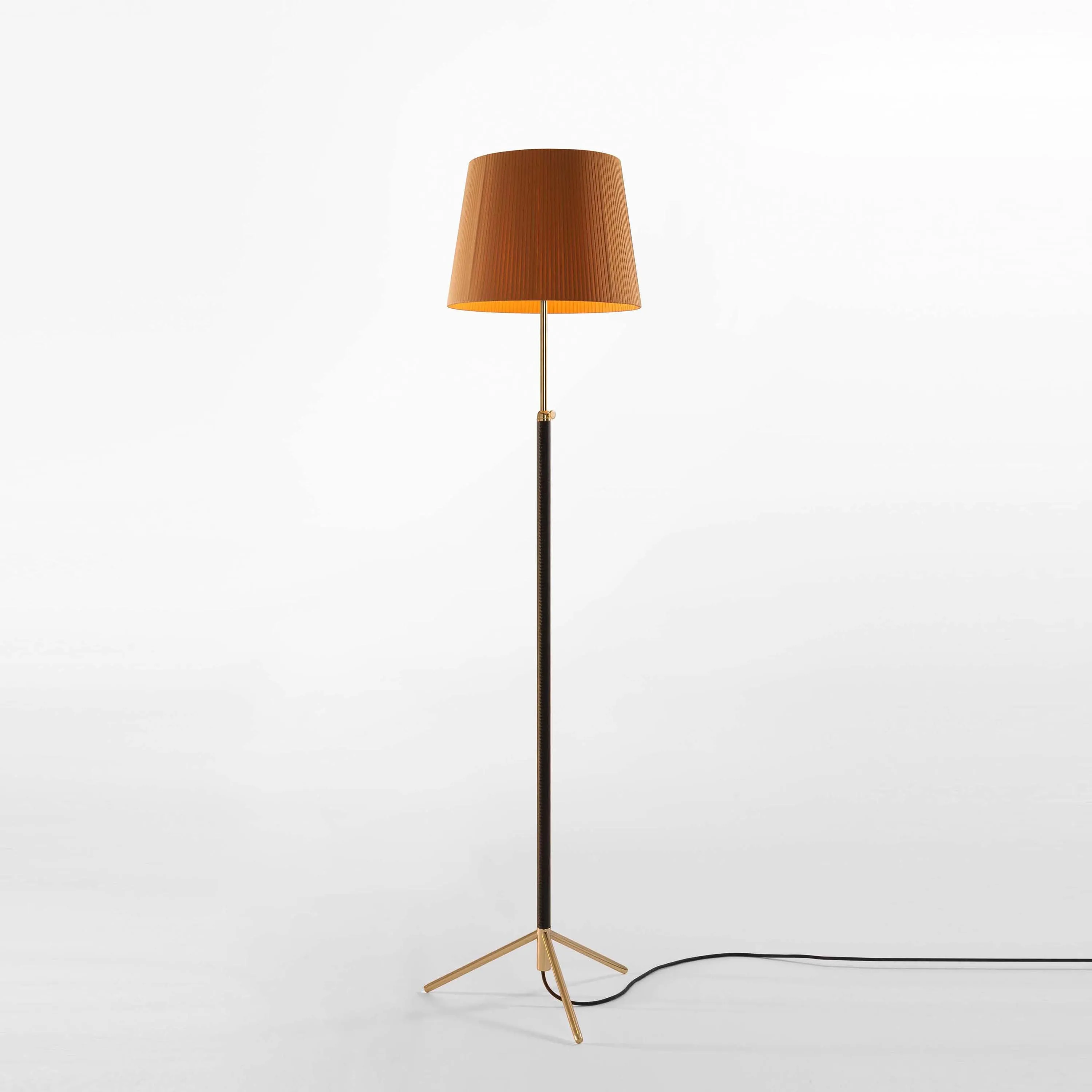 Pie De Salon Floor Lamp