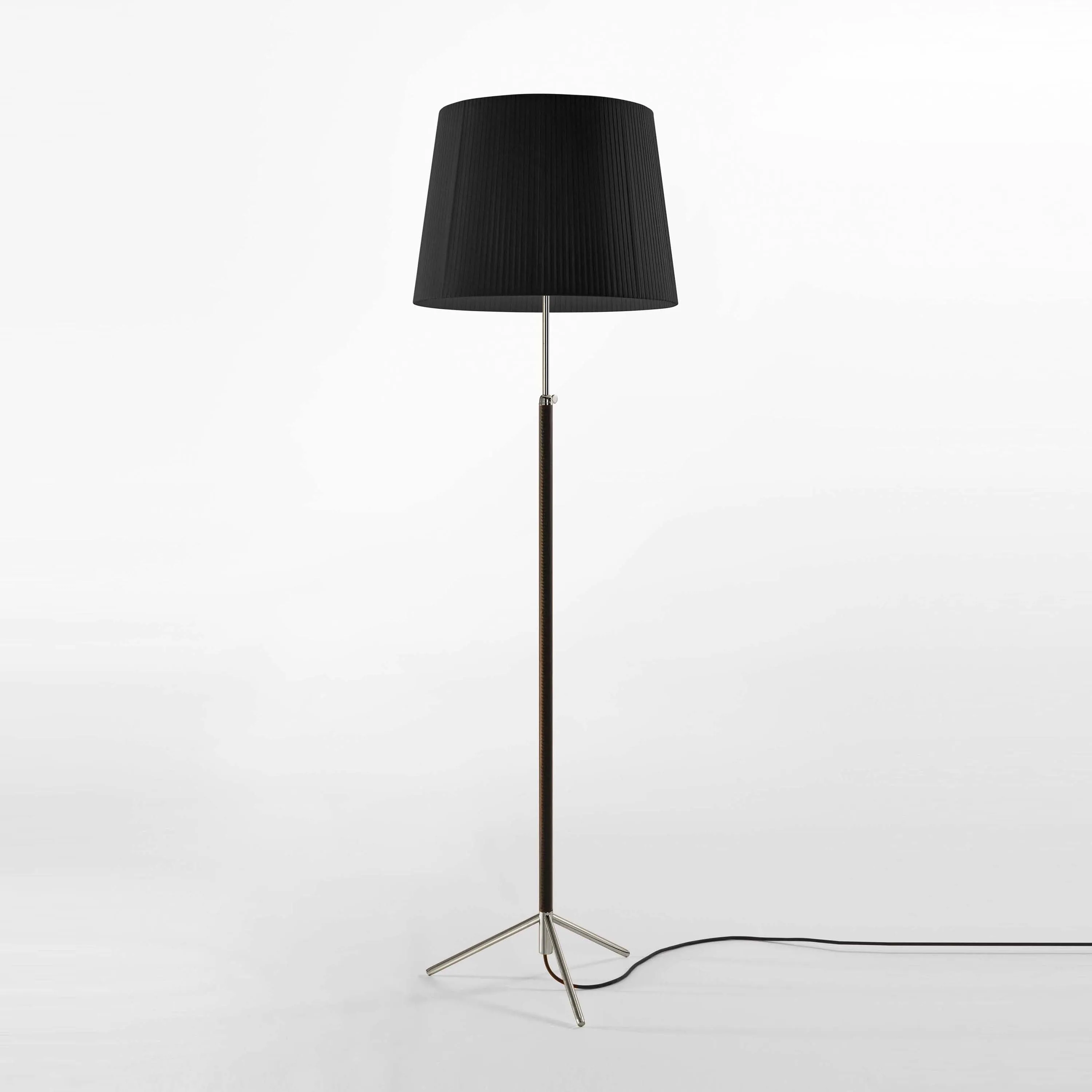 Pie De Salon Floor Lamp
