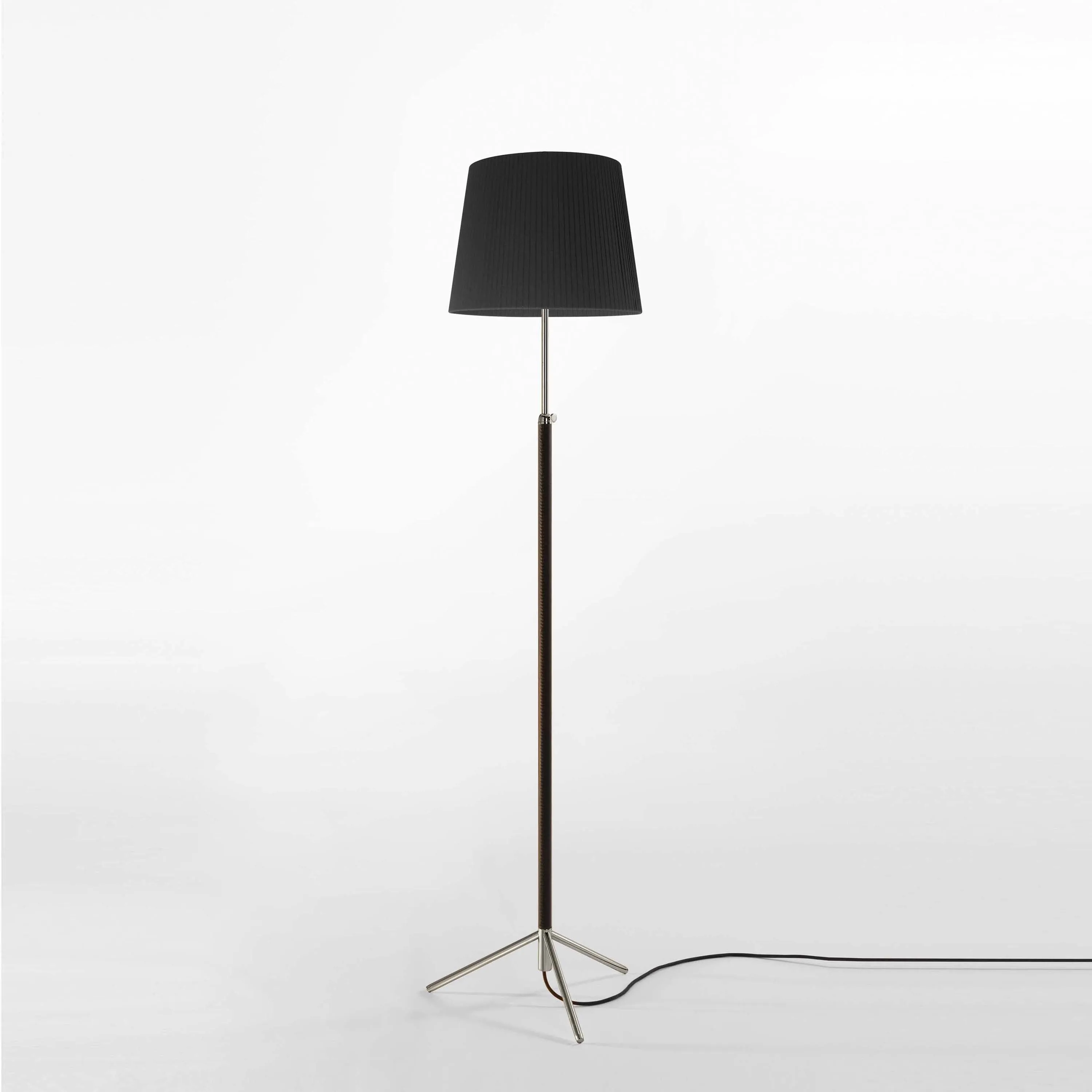 Pie De Salon Floor Lamp