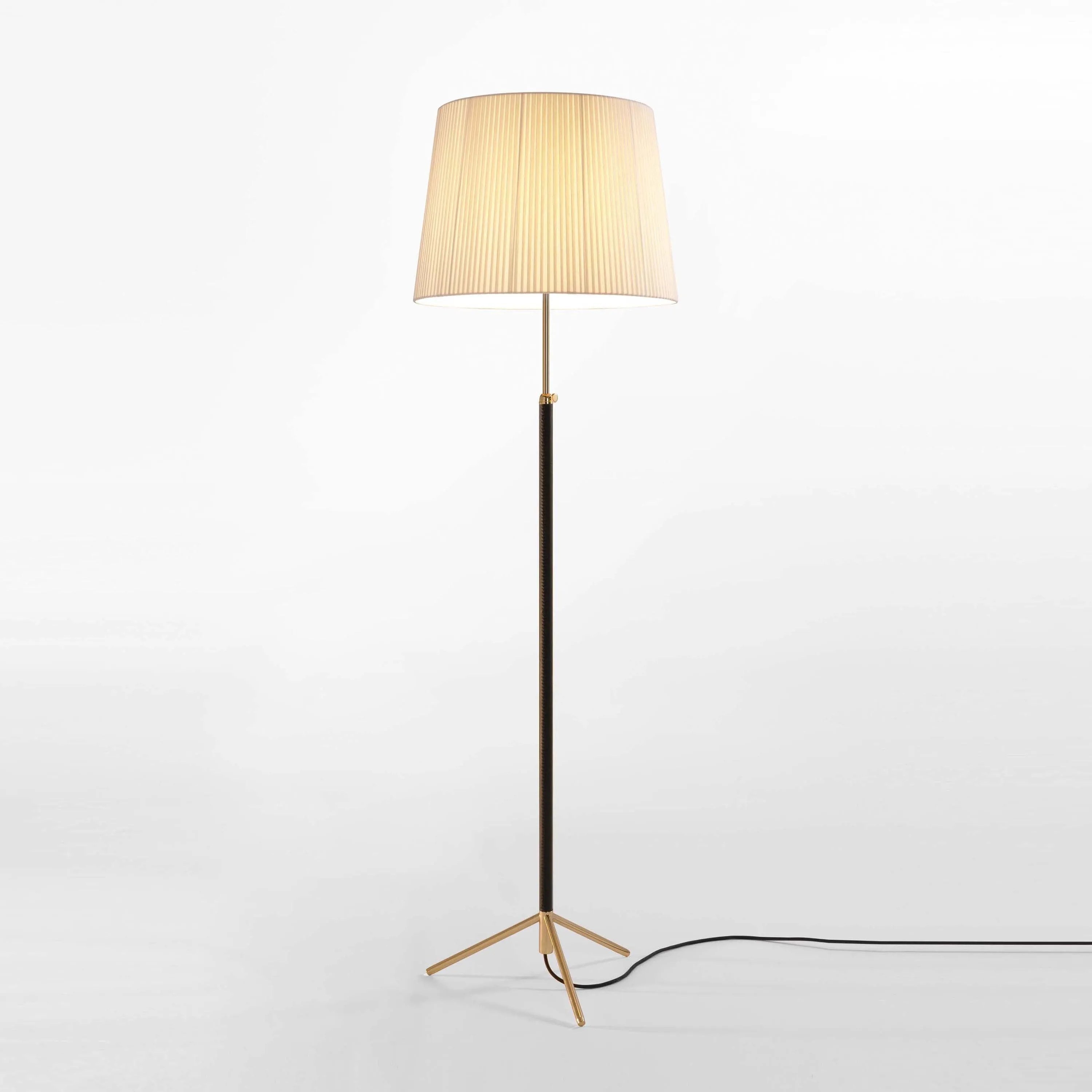 Pie De Salon Floor Lamp