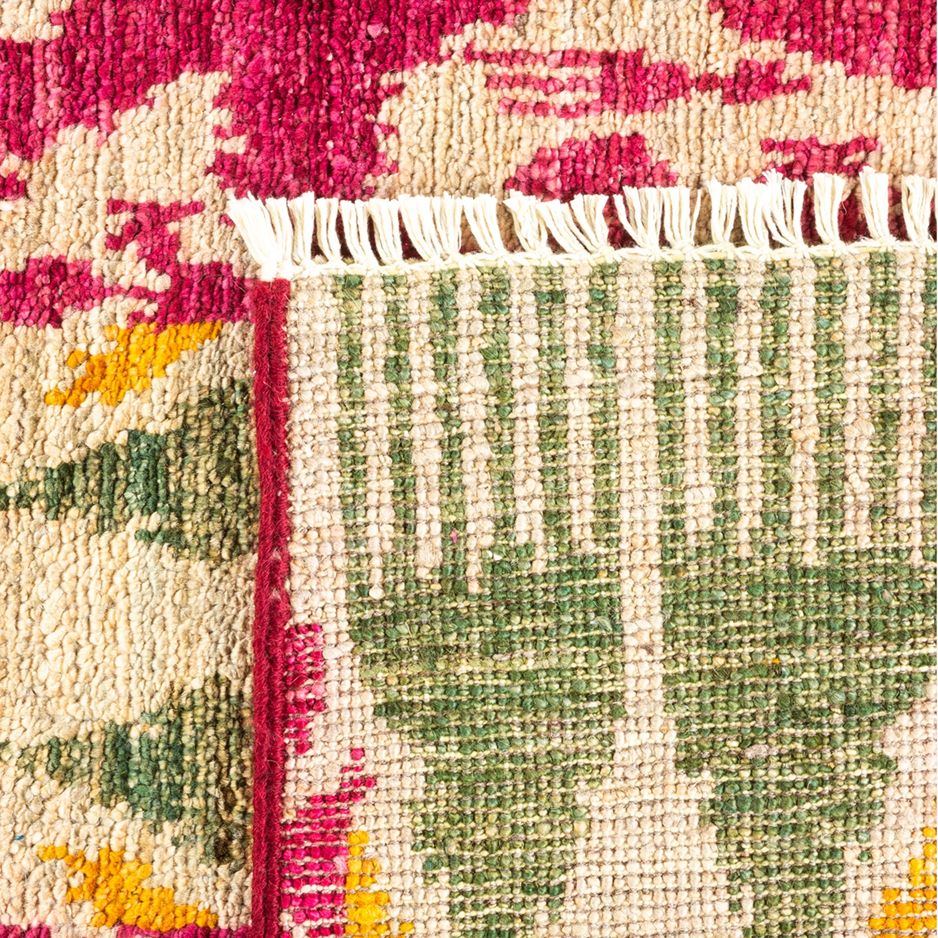 Pink Traditional Wool Rug - 6' x 9' 1"