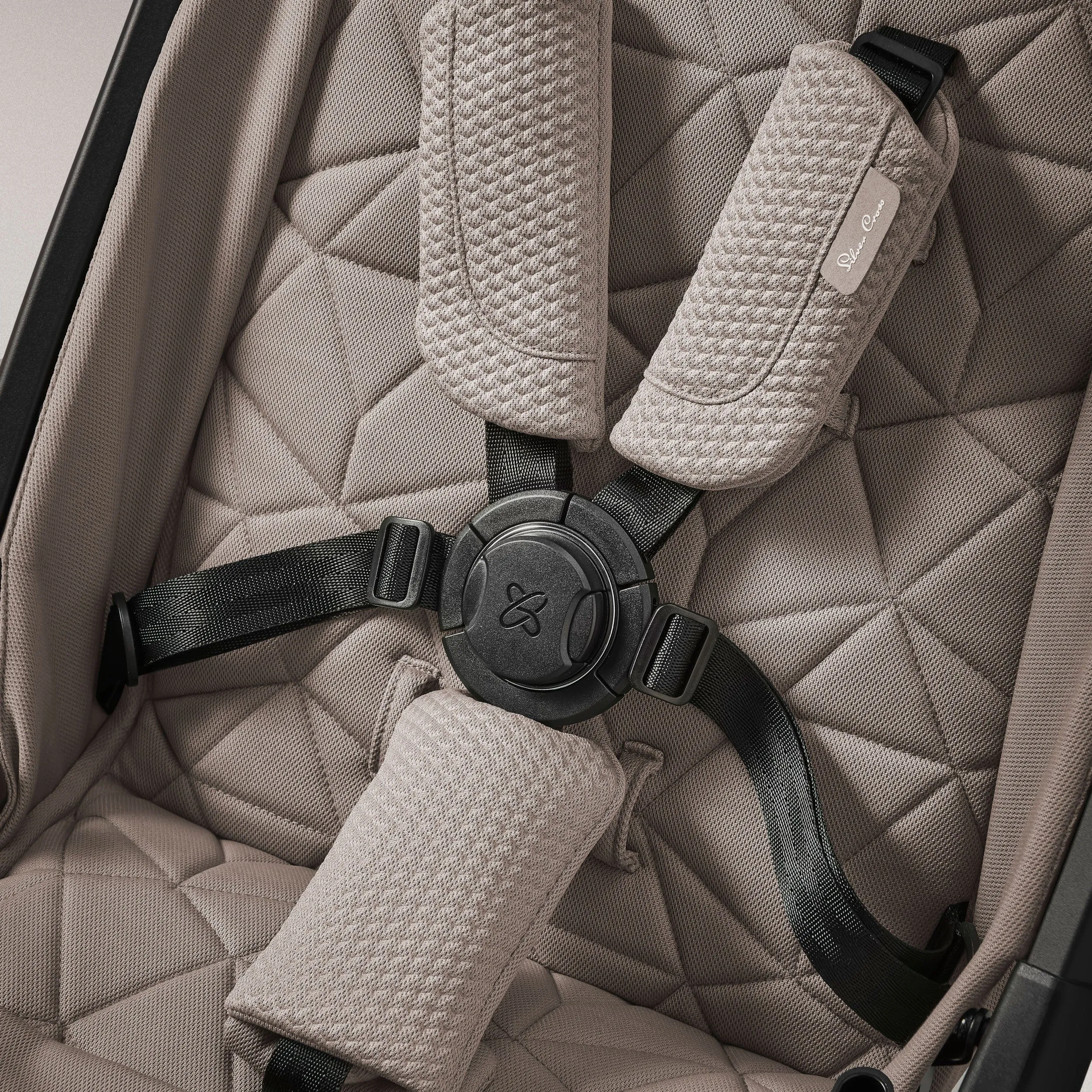Silver Cross Clic Compact Stroller in Cobble
