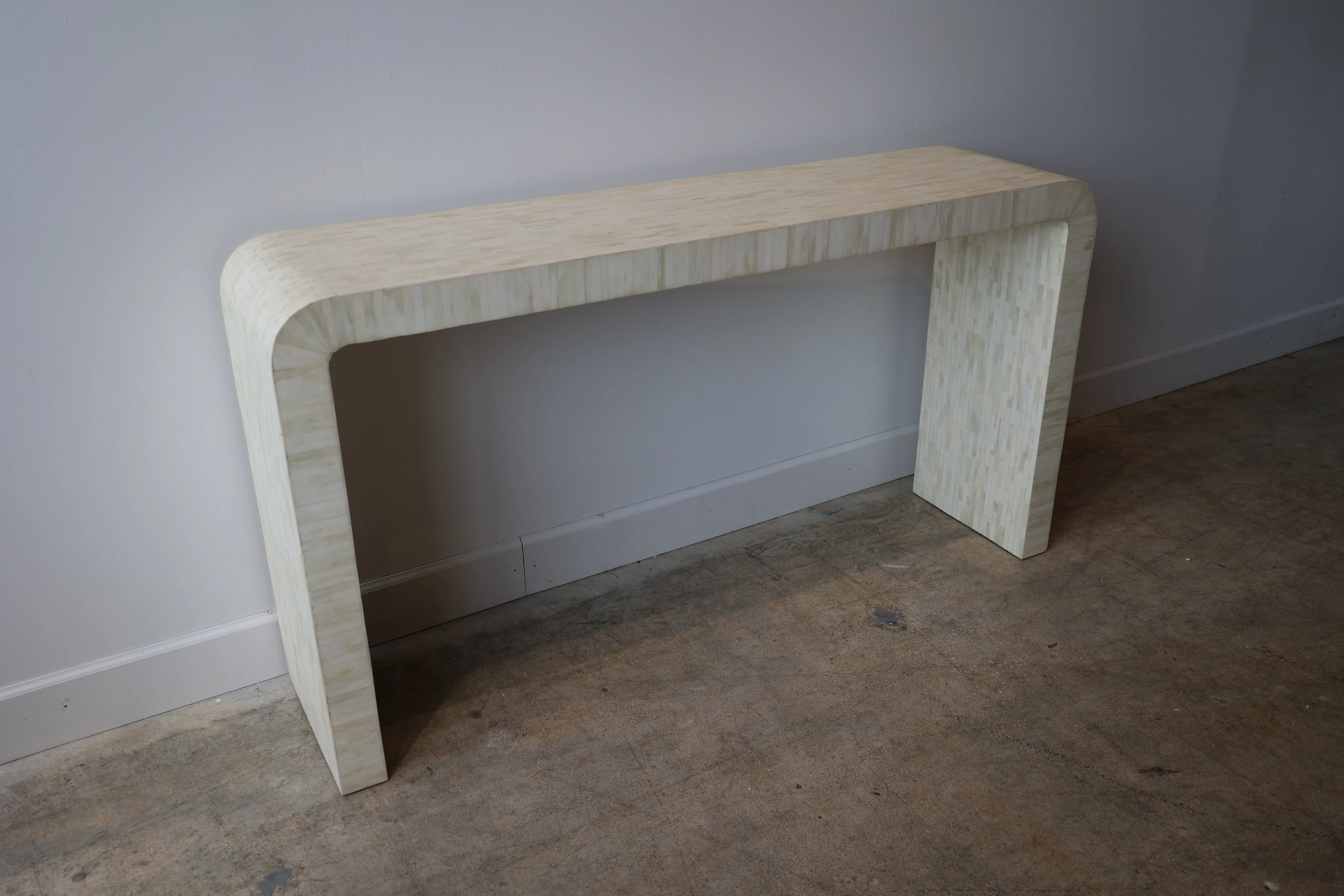 Venus Console Table