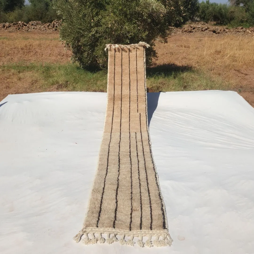 Zinali - Beige Moroccan Runner Rug Beni Ourain | Authentic Berber Hallway runner | 2'20x12' ft | 67x365 cm