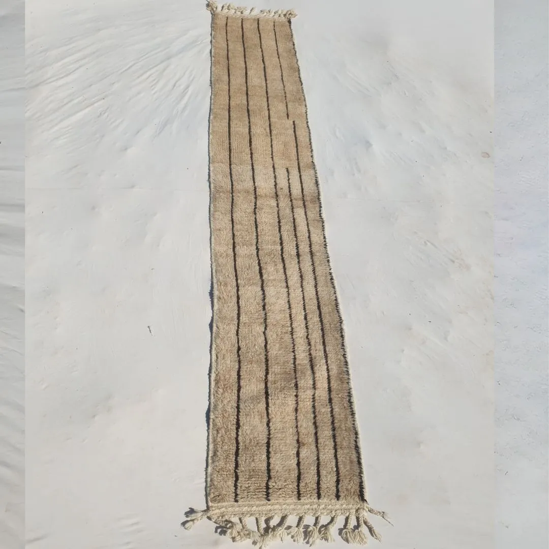 Zinali - Beige Moroccan Runner Rug Beni Ourain | Authentic Berber Hallway runner | 2'20x12' ft | 67x365 cm